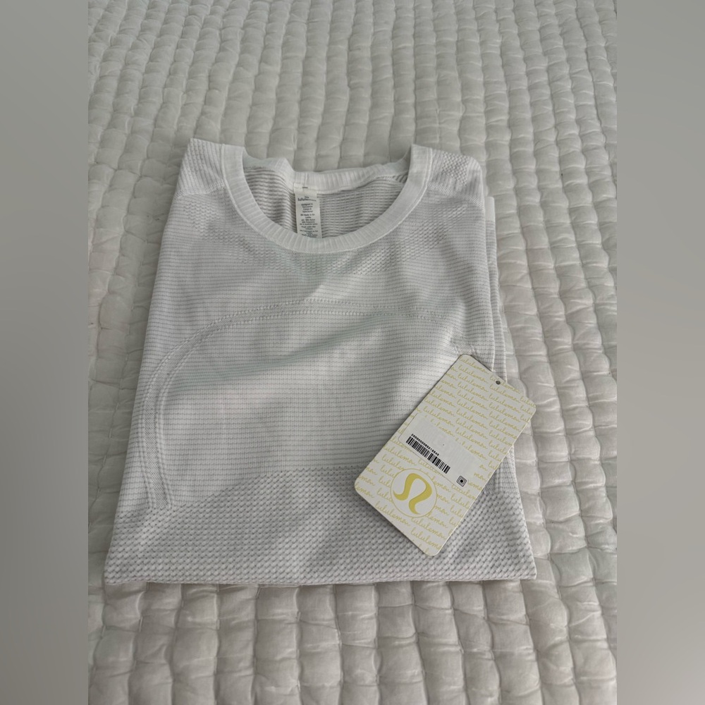 Lululemon Swiftly Tech SS Crew